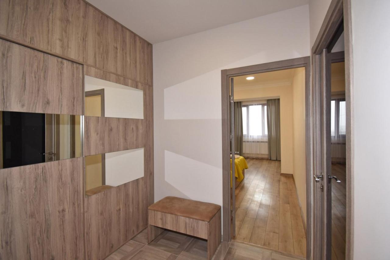 2 Bedroom Apartment, Quiet And Spacious Ереван Экстерьер фото