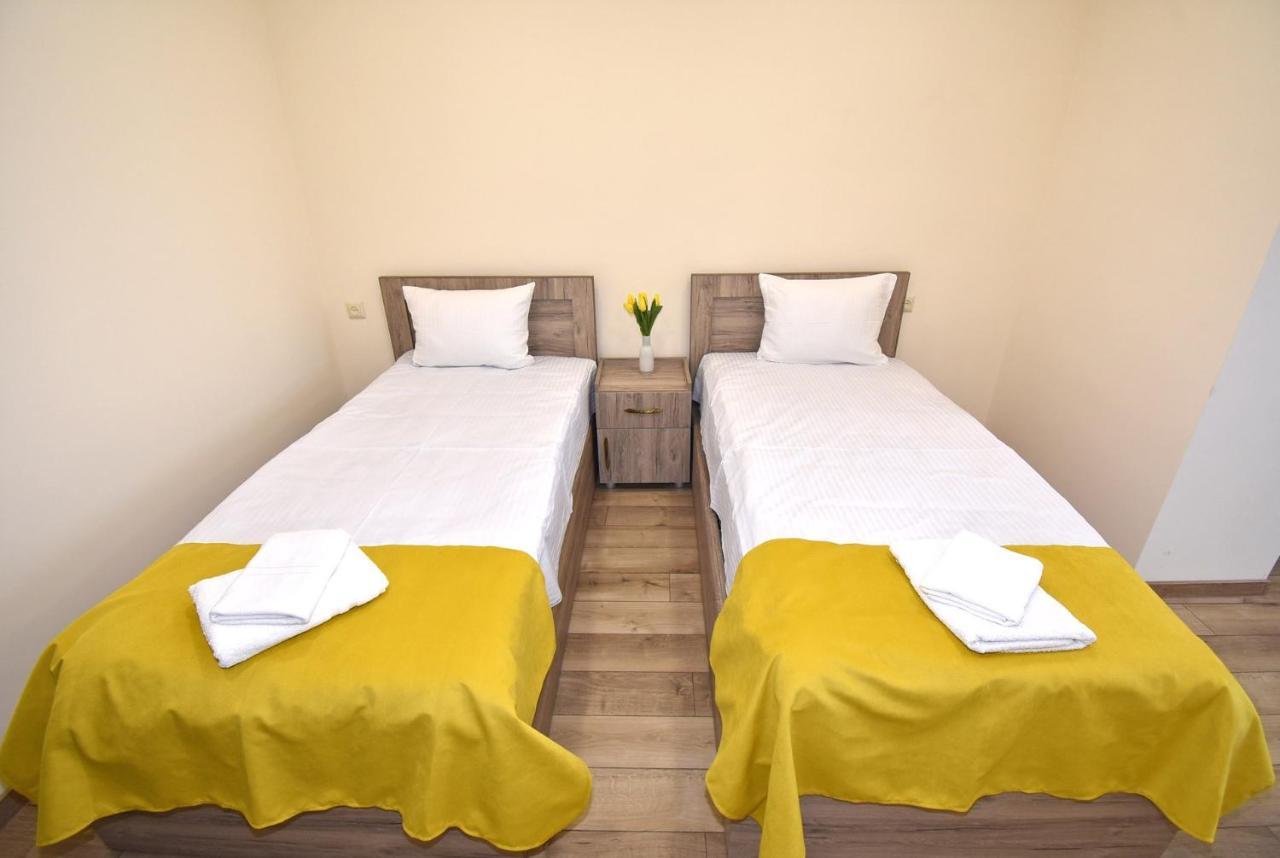 2 Bedroom Apartment, Quiet And Spacious Ереван Экстерьер фото