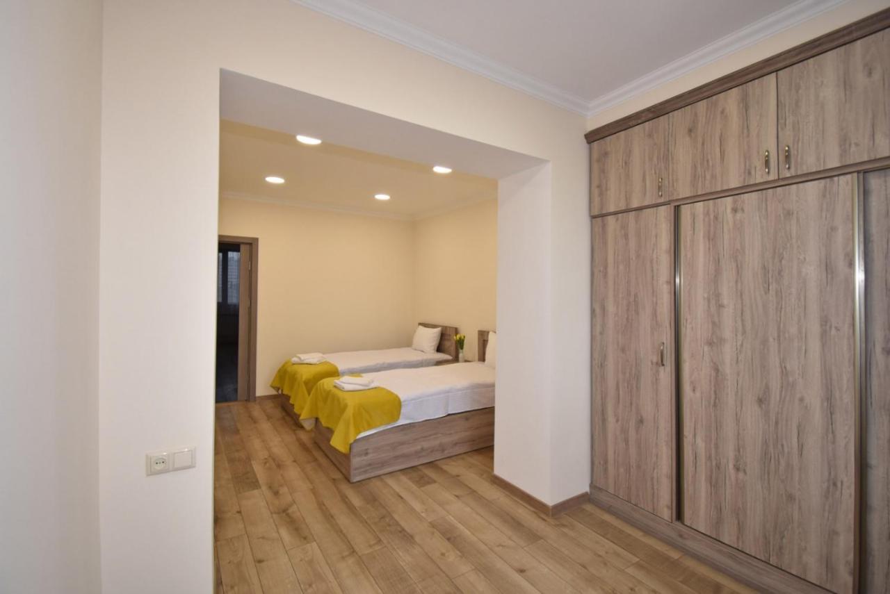 2 Bedroom Apartment, Quiet And Spacious Ереван Экстерьер фото
