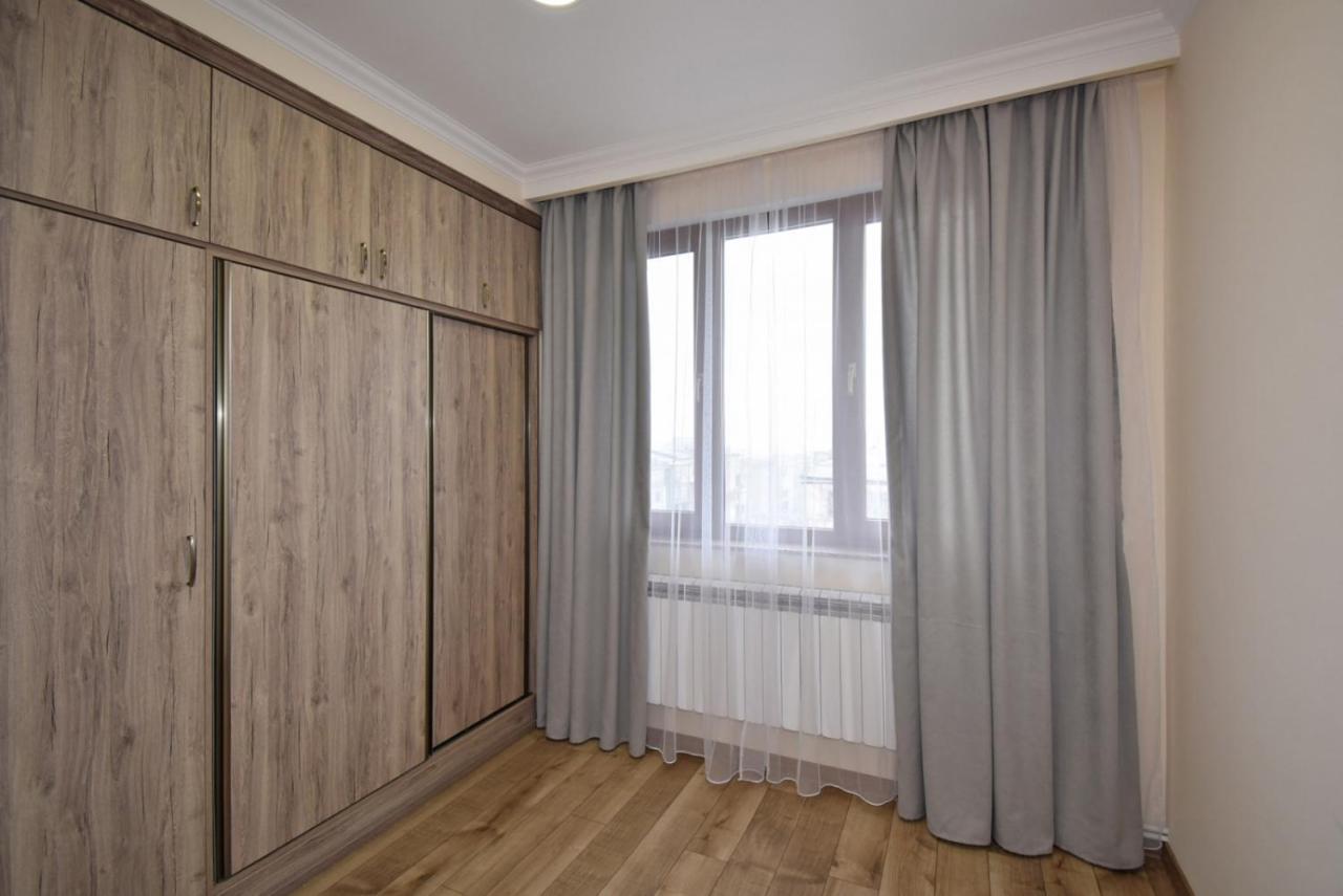 2 Bedroom Apartment, Quiet And Spacious Ереван Экстерьер фото
