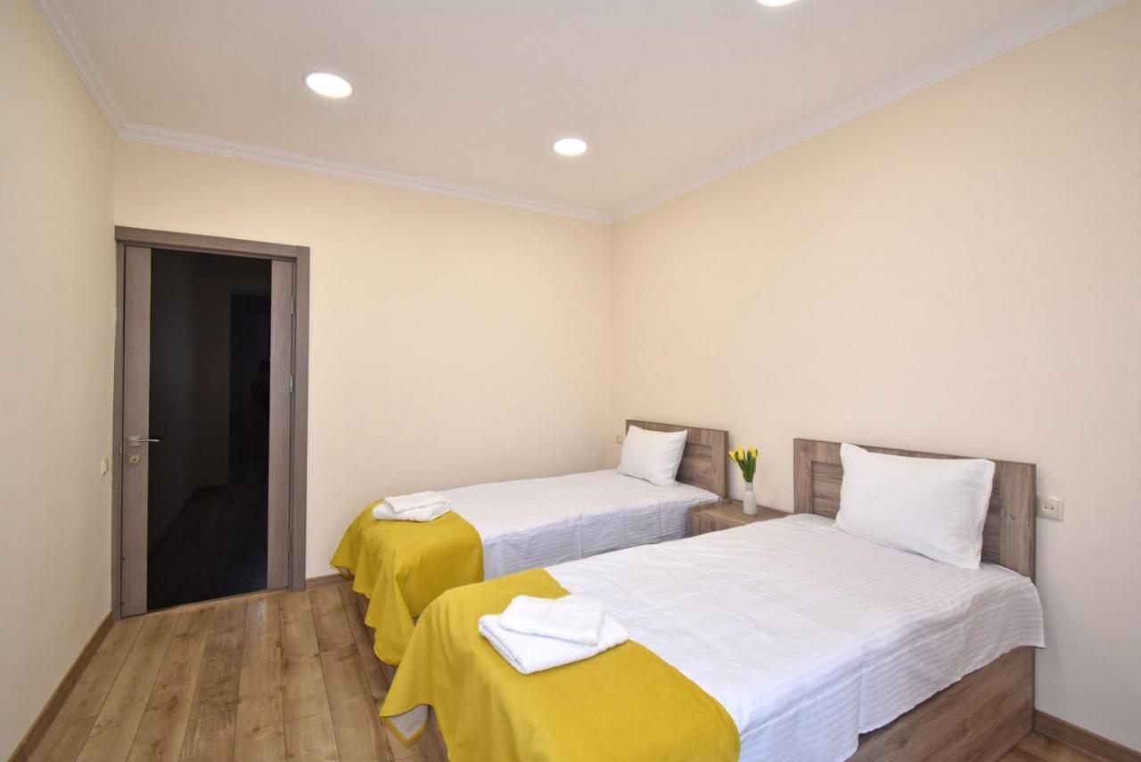 2 Bedroom Apartment, Quiet And Spacious Ереван Экстерьер фото