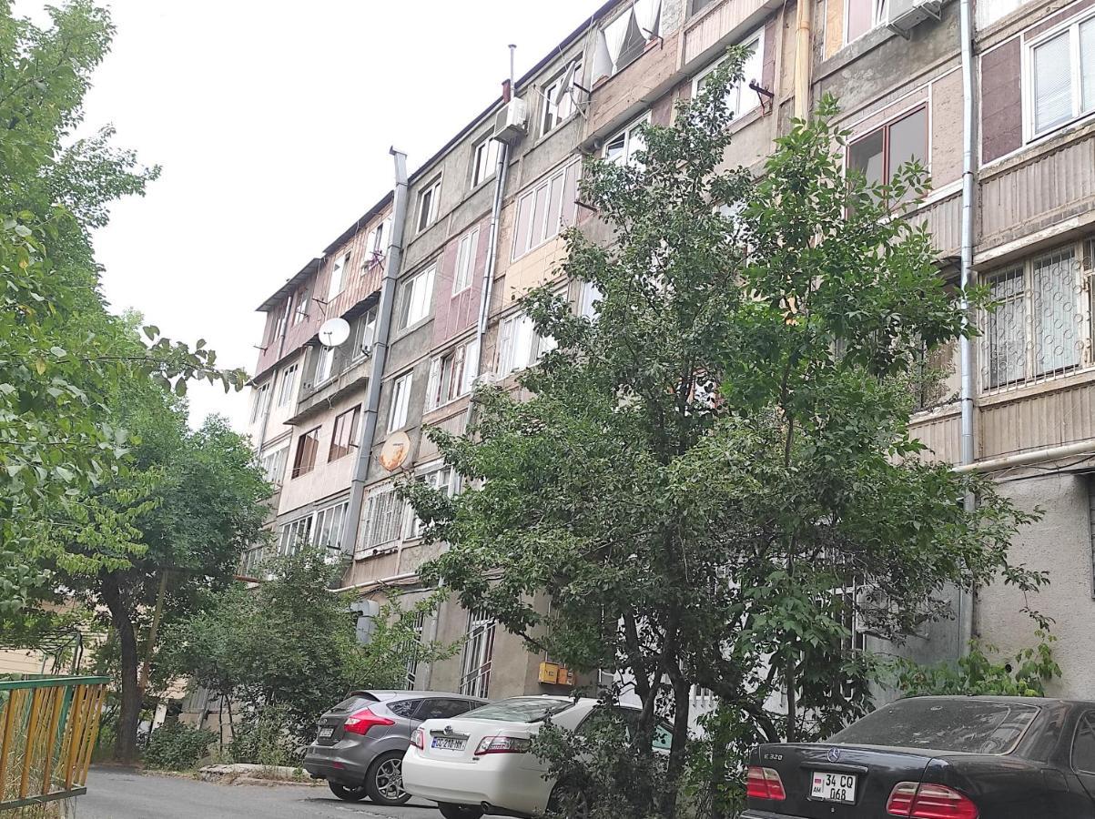 2 Bedroom Apartment, Quiet And Spacious Ереван Экстерьер фото